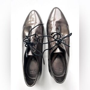 Johnston and Murphy Women's Lace-Up Oxford Shoes, 9 Patent Leather, metallic